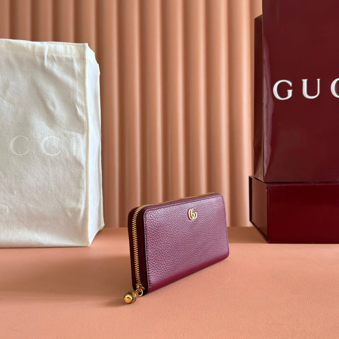Gucci 25S Marmont Wallet 19 in Red Calfskin Gold Hardware