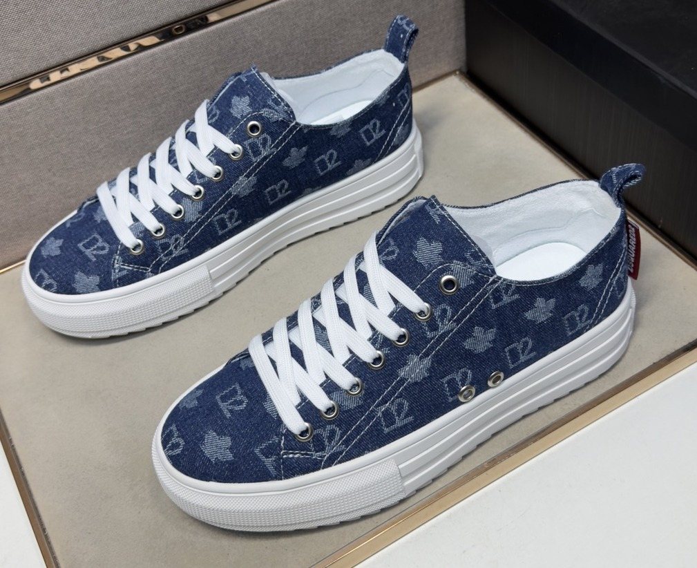 Dsquared2 Navy Blue Patterned Sneakers — hero