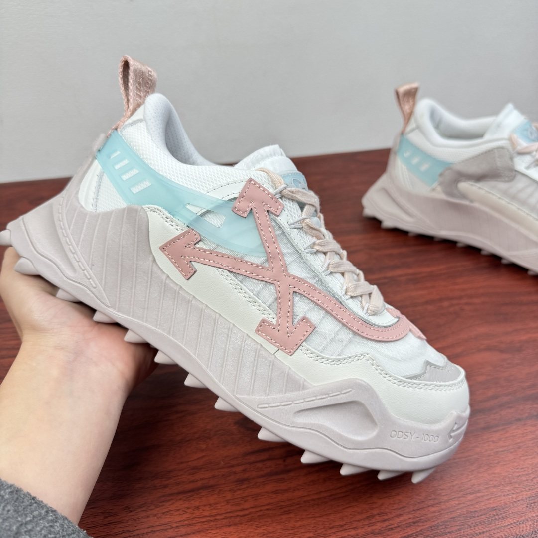Off-White ODSY-1000 Chunky Sneakers — model