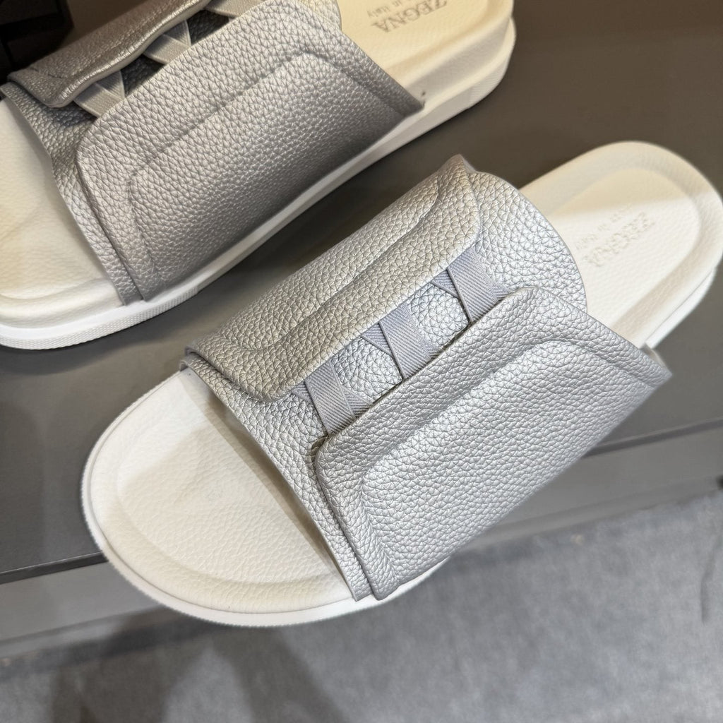 ZEGNA Textured Strap Slide Sandals — detail